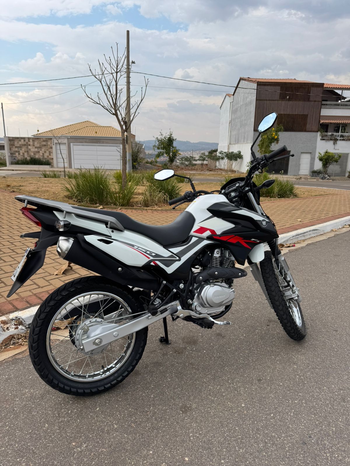 Honda NK 150 JTZ 2023 - Miniatura 5