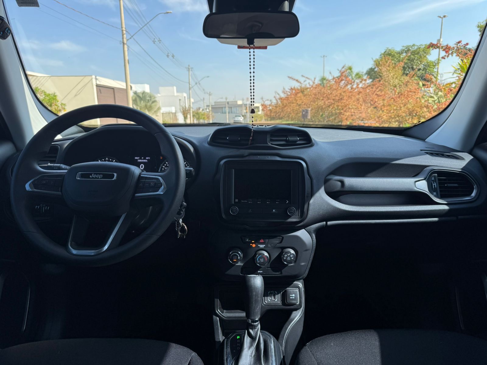 Jeep Renegade T270 Sport 1.3 Turbo 2023 - Miniatura 19